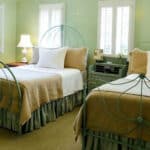 Guestroom-at-Illinois-Bed-and-Breakfast-for-sale