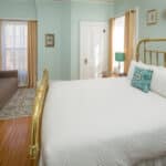 Guestroom-at-Illinois-Galena-bed-and-breakfast