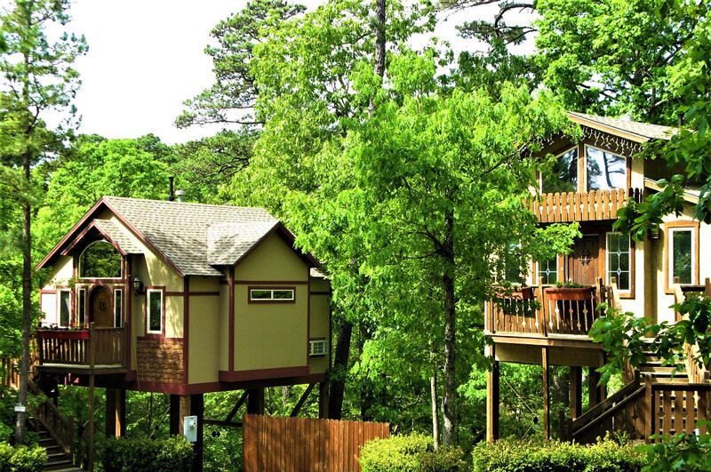Luxury Eureka Springs Treehouse Resort 2