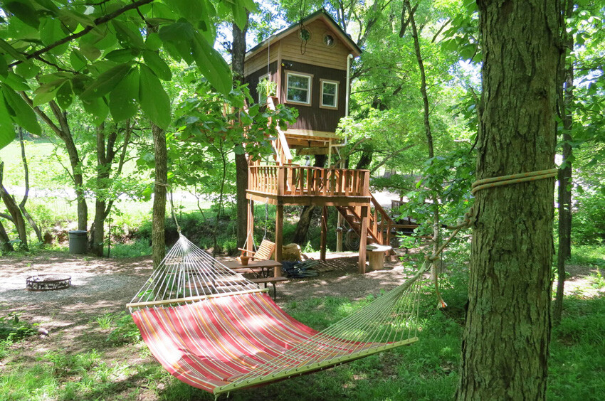 Illinois Ozarks Treehouse and Log Cabin Resort for Sale 8