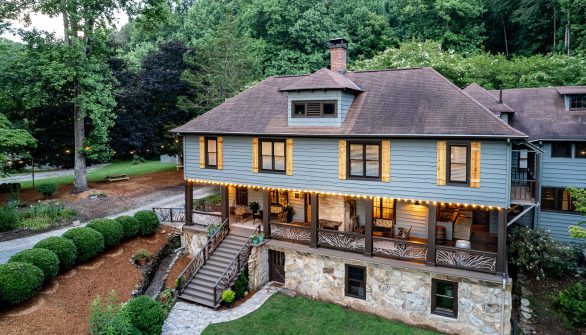 Exterior of Georgia luxury inn