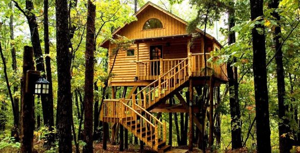 Treehouse for sale Eureka Springs Photo