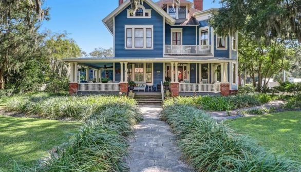 Exterior image of Amelia Island Inn