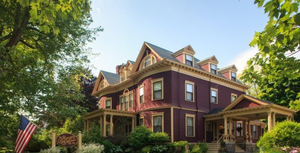 Exterior photo of Maine Bed and Breakfast for sale