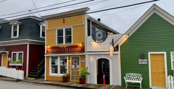 Exterior image of Maine Inn purchased by buyer clients of The B&B Team