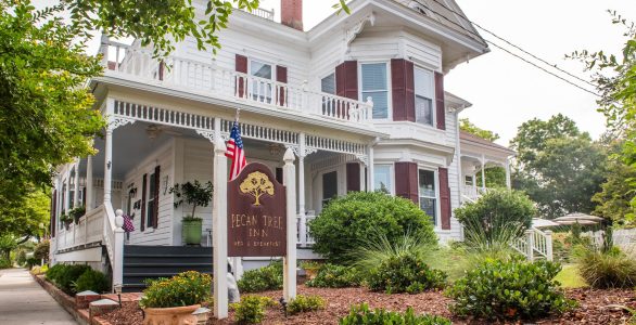 Exterior photo of Inn in Beaufort NC