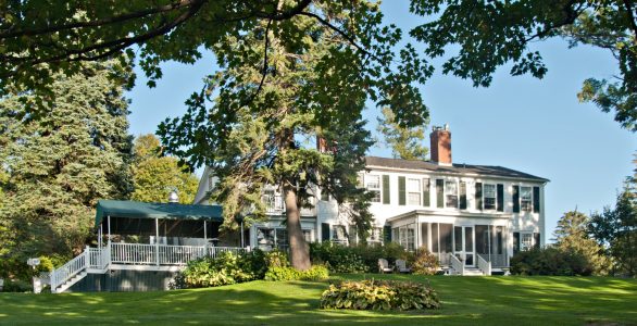 Exterior photo of Country Inn in Middlebury Vermont